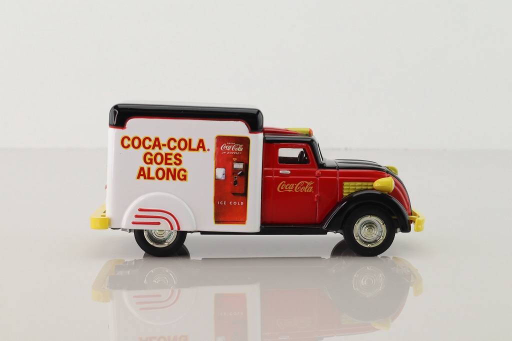 Matchbox Collectibles YYM96505; 1937 Dodge Airflow Refrigerated Van; Coca-Cola